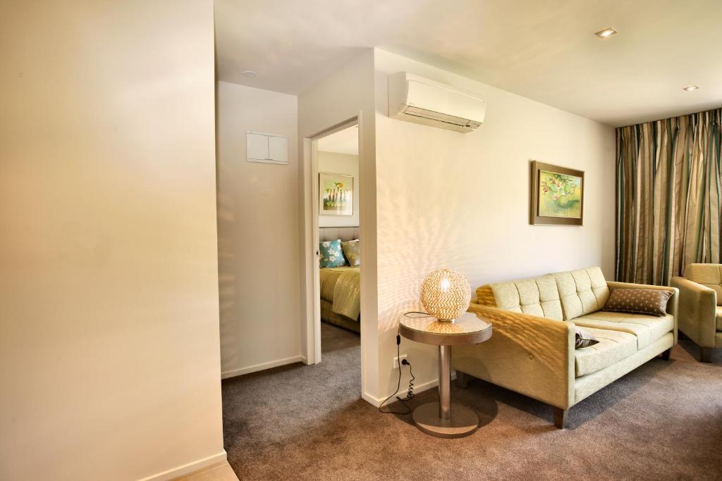 The St James Premium Accommodation Hanmer Springs Room photo